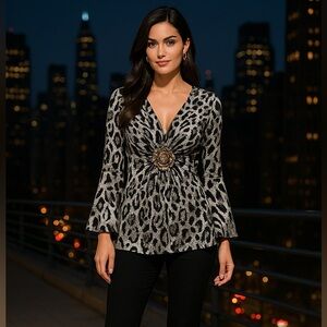 Janine New York Black & White Animal Print Rhinestone Rose Tunic – Size XL
